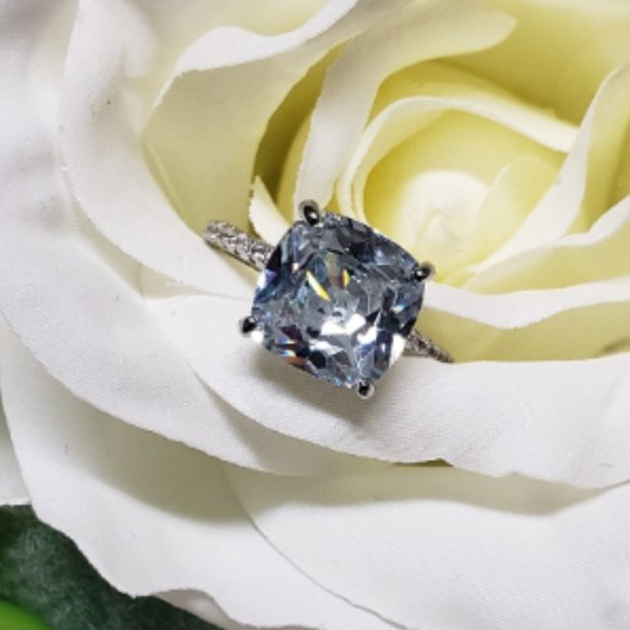 Fashion engagement ring - Picture 1 of 4